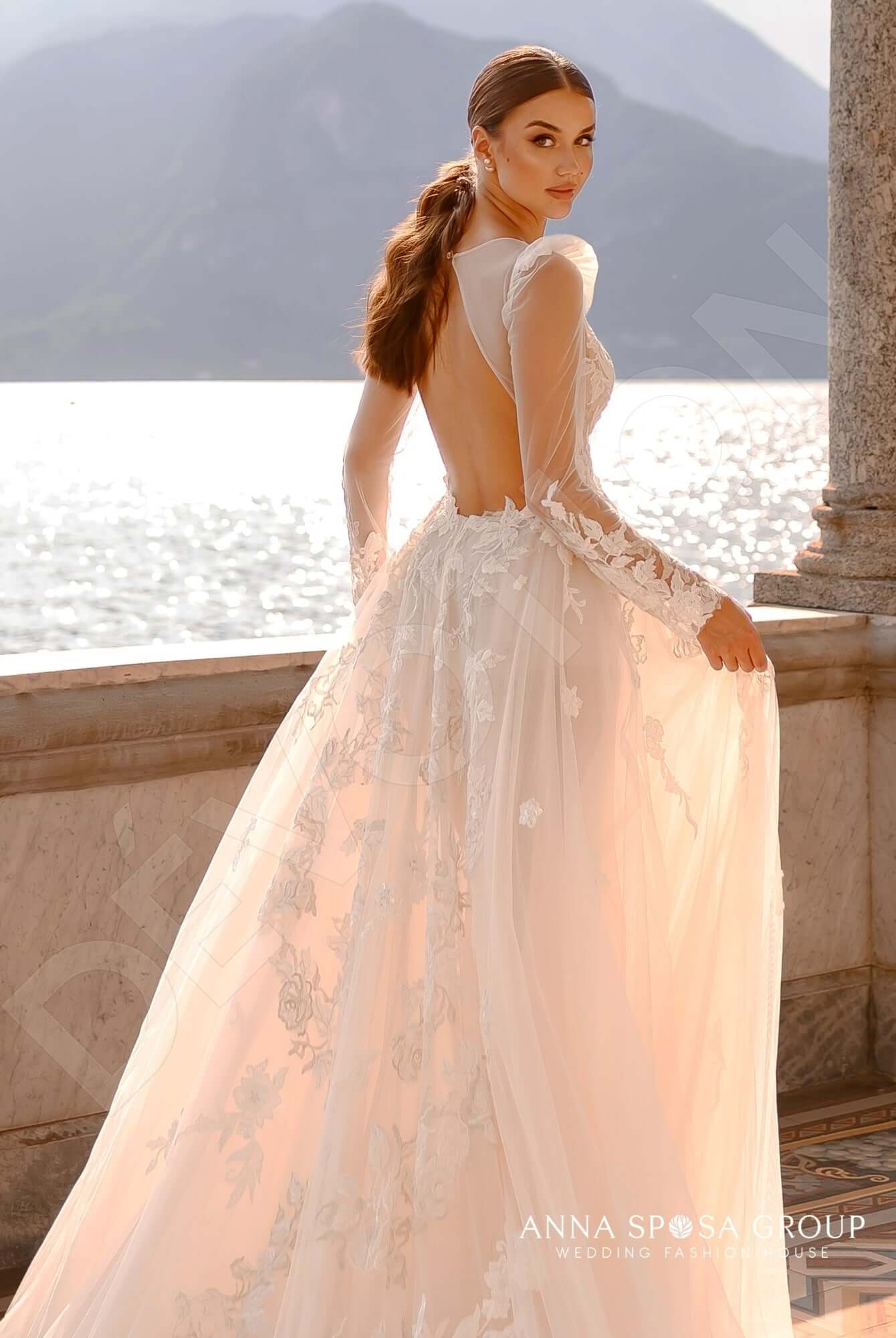 Zhunis Open back A-line Long sleeve Wedding Dress 3