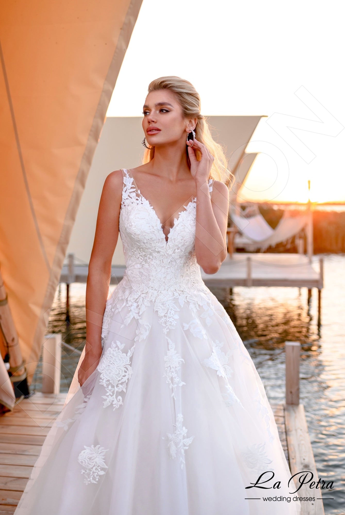 Kalei Open back A-line Sleeveless Wedding Dress 7