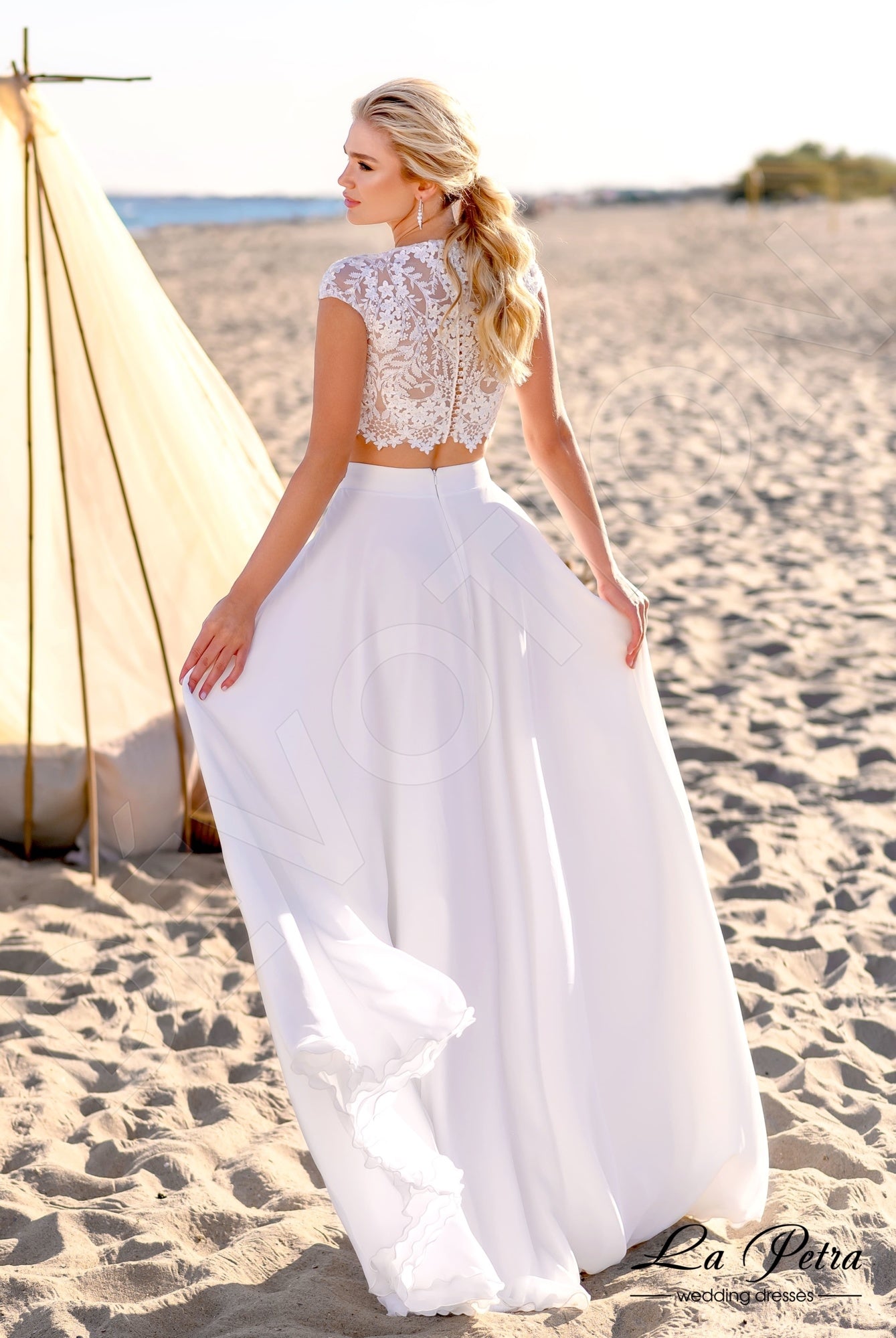 Lukis Full back A-line Short/ Cap sleeve Wedding Dress 4