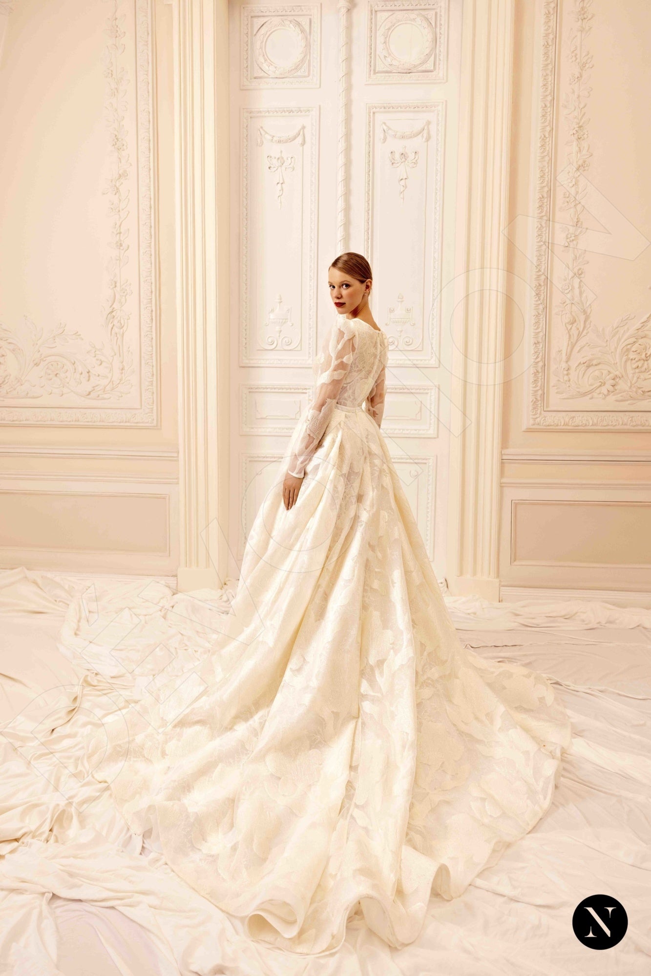 Alison Full back A-line Long sleeve Wedding Dress 6