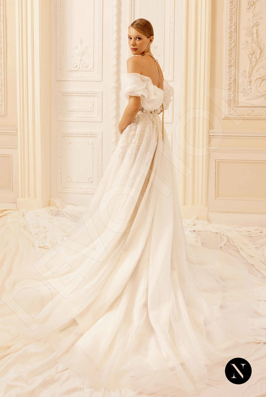 Edita A-line Sweetheart Nude Ivory Wedding dress