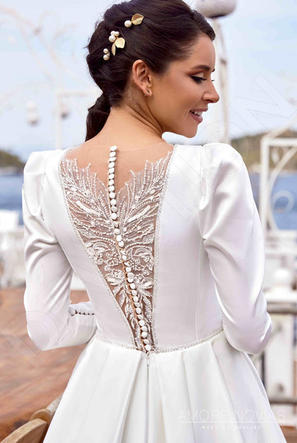 Dreama Full back A-line Long sleeve Wedding Dress 4