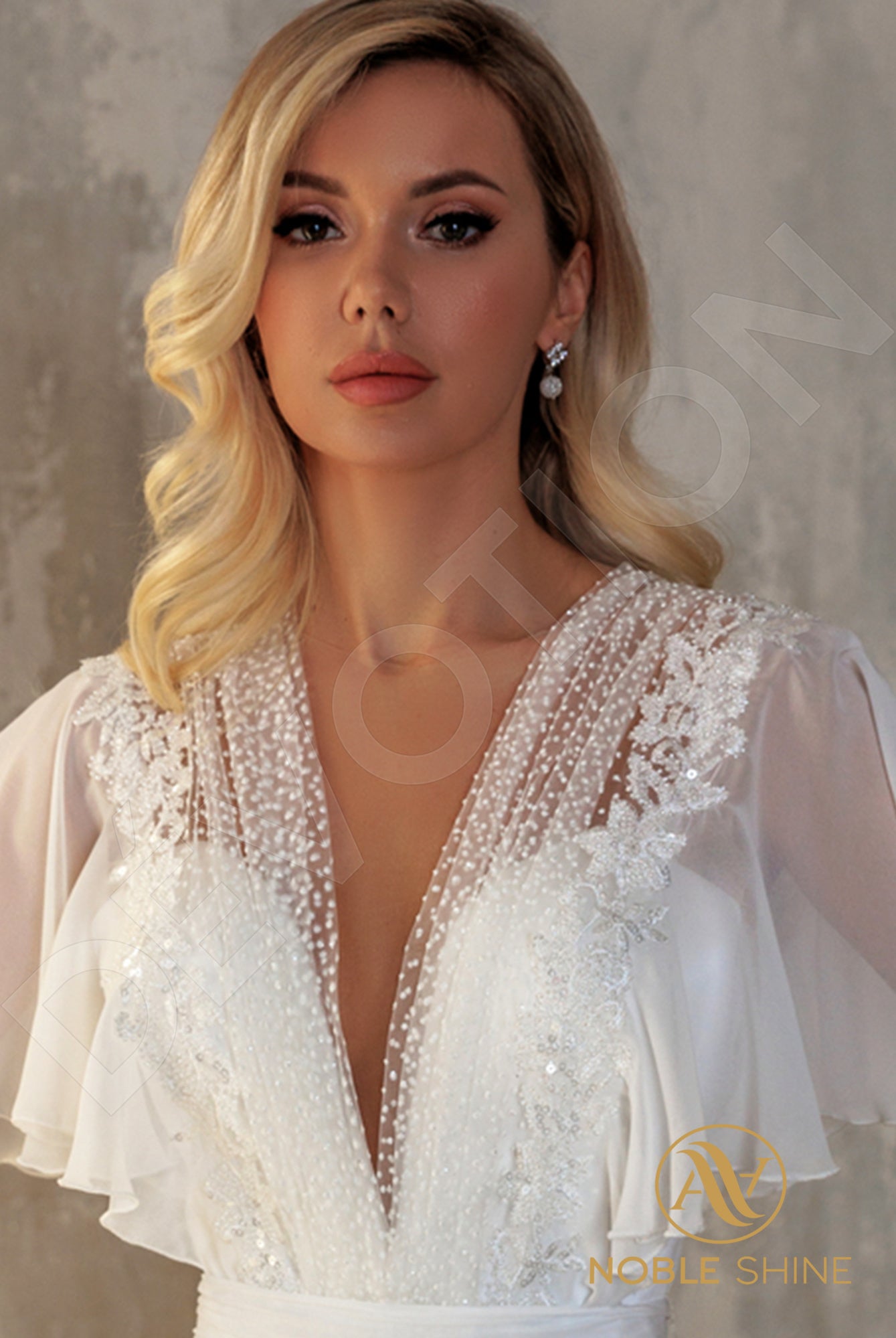 Liadan Open back A-line Short/ Cap sleeve Wedding Dress 5