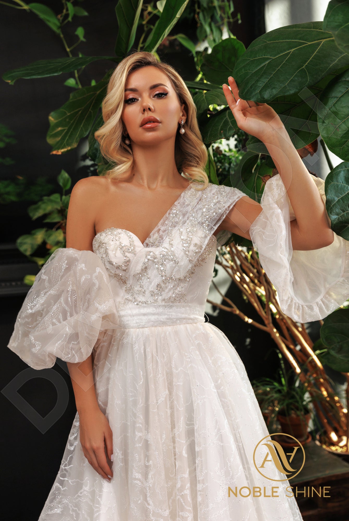 Mivin Open back A-line Detachable sleeves Wedding Dress 2