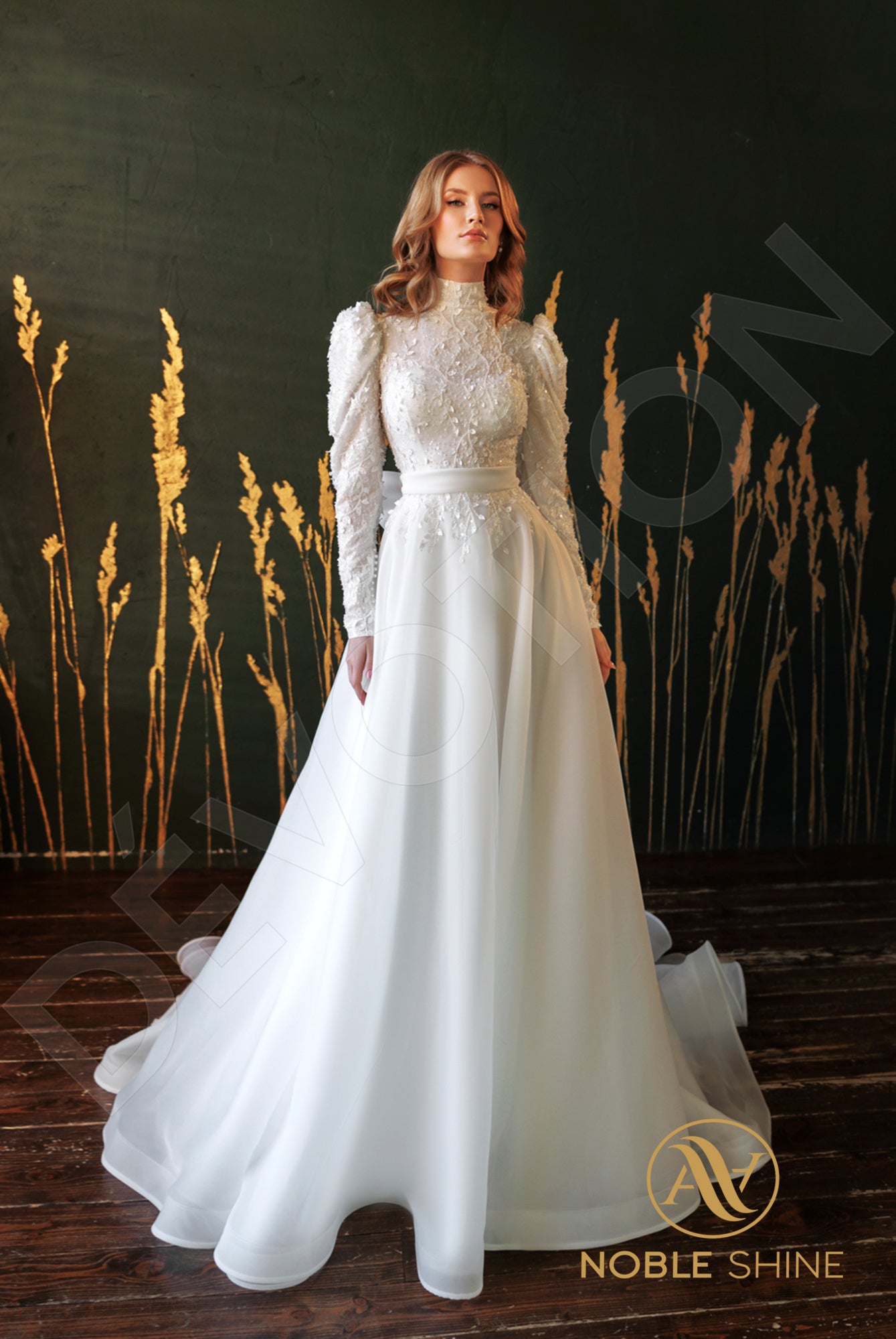 Sabrann A-line High neck Milk Wedding dress