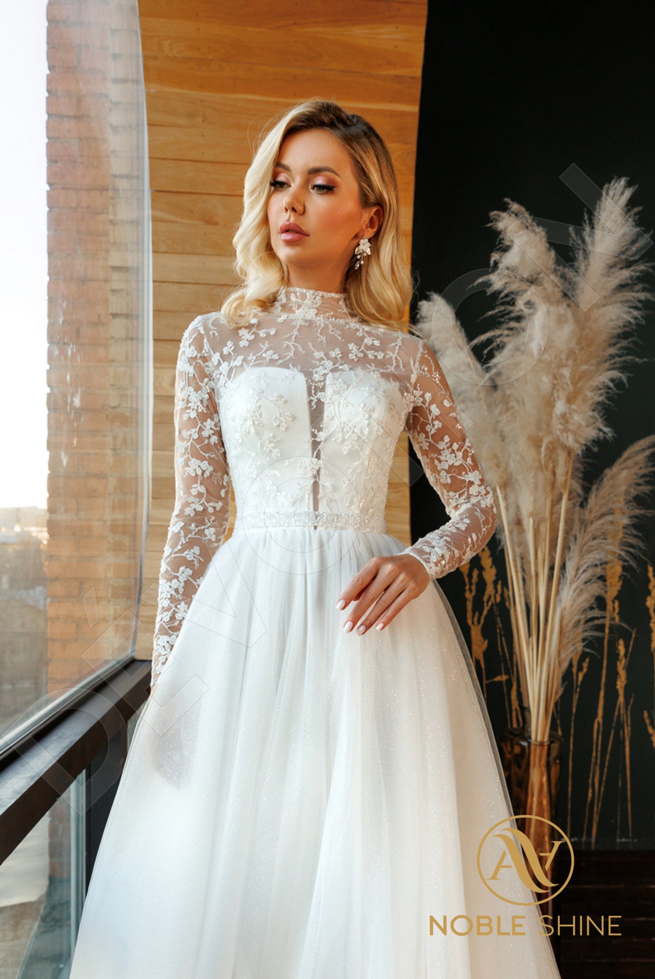 Orleyt Full back A-line Long sleeve Wedding Dress 2