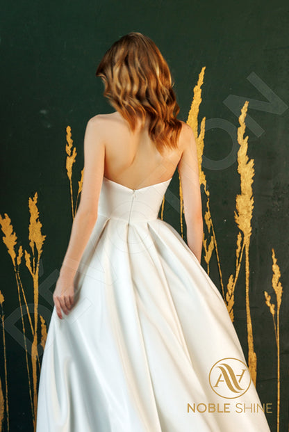 Fedelma Open back A-line Strapless Wedding Dress 3