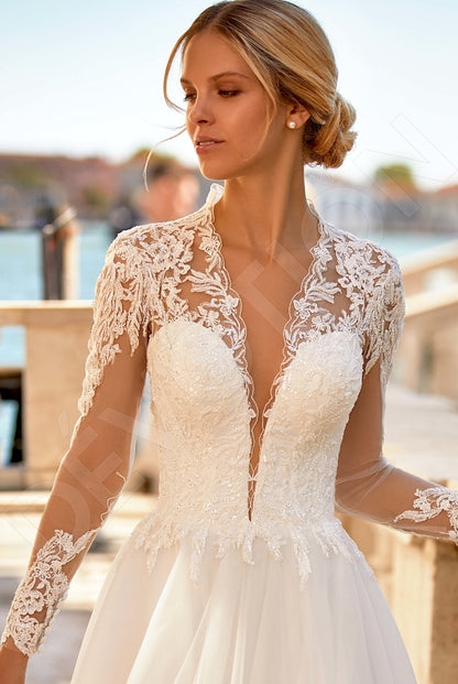 Holis A-line Deep V-neck Ivory Wedding dress 5