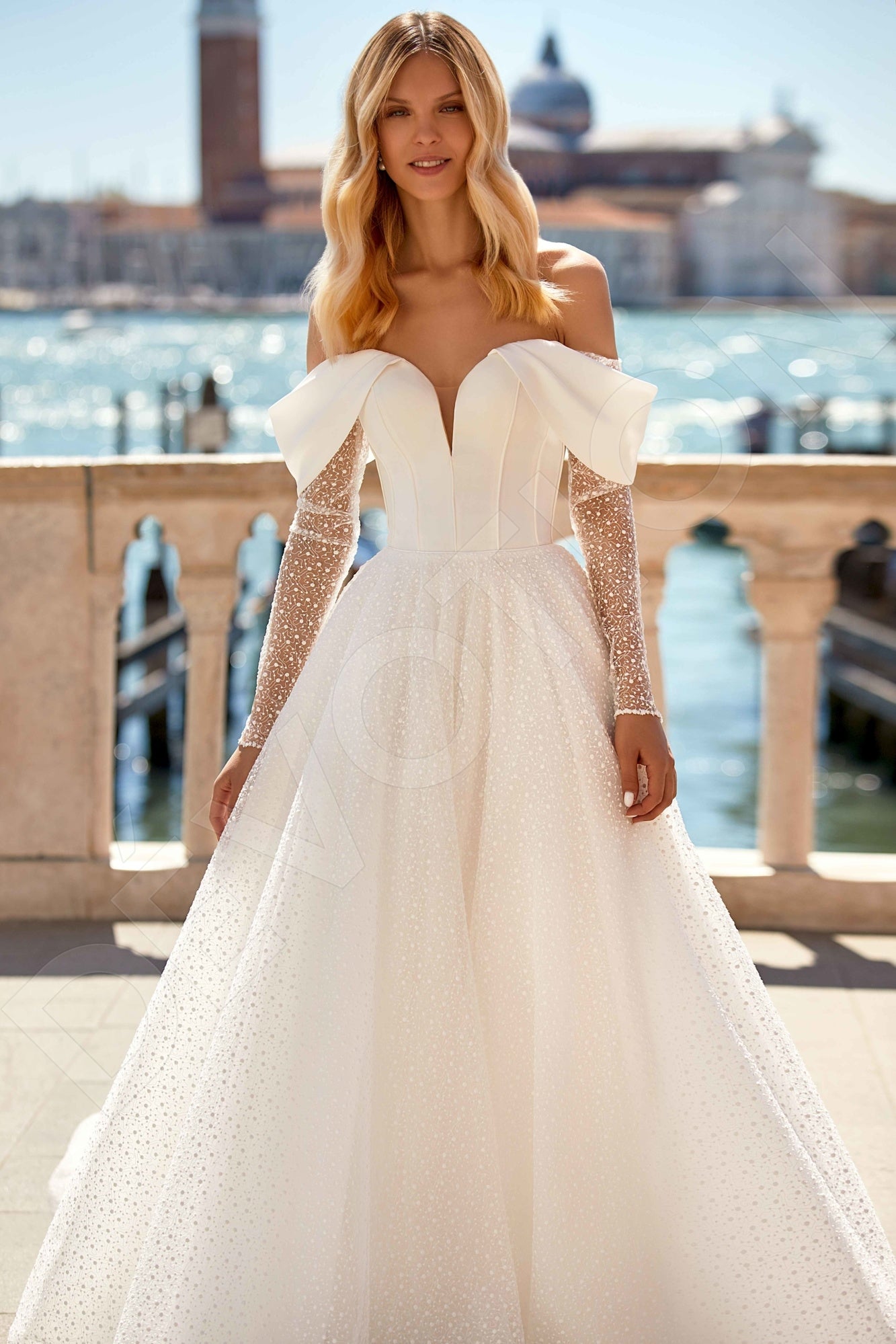 Olivier A-line Off-shoulder/Drop shoulders Ivory Wedding dress 2