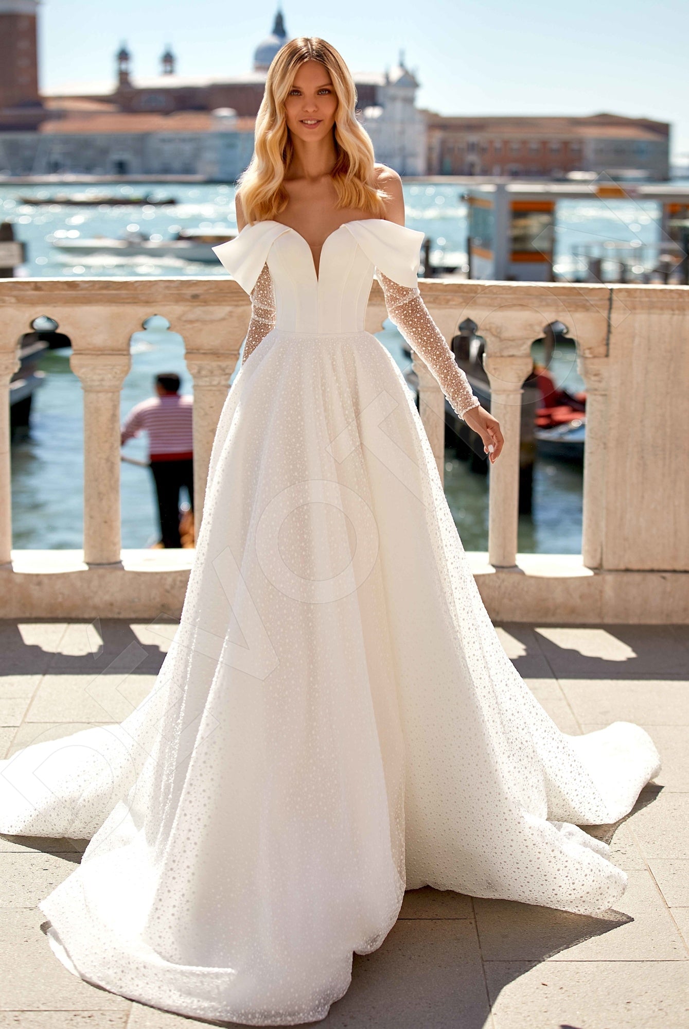 Olivier A-line Off-shoulder/Drop shoulders Ivory Wedding dress Front