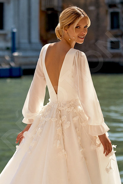 Roxella A-line Deep V-neck Ivory Wedding dress 3