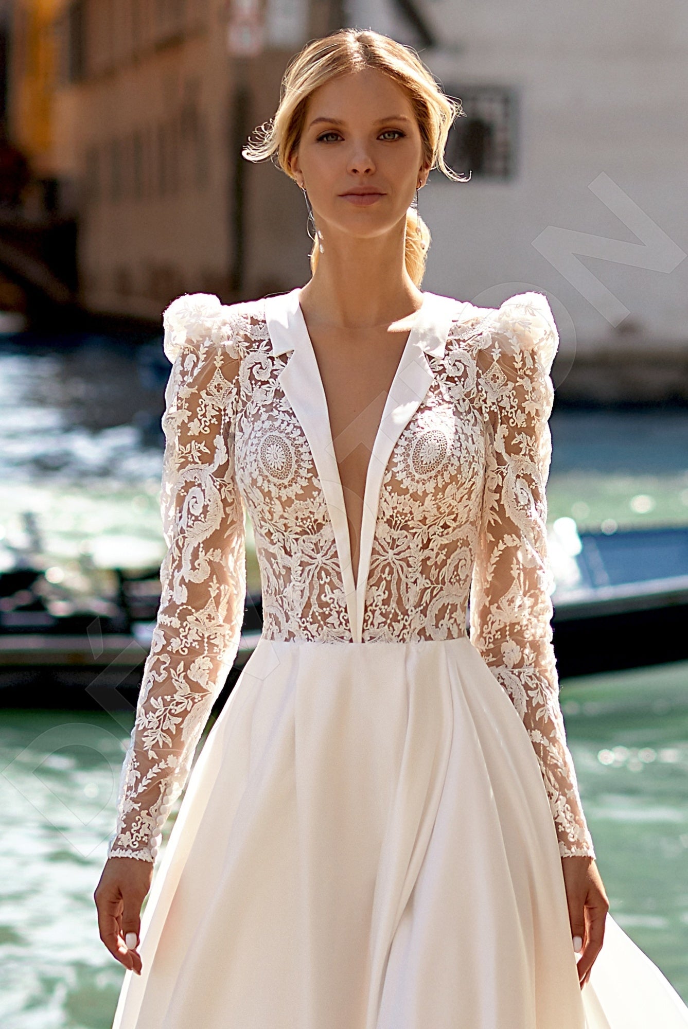 Seya A-line Deep V-neck Ivory Wedding dress 4