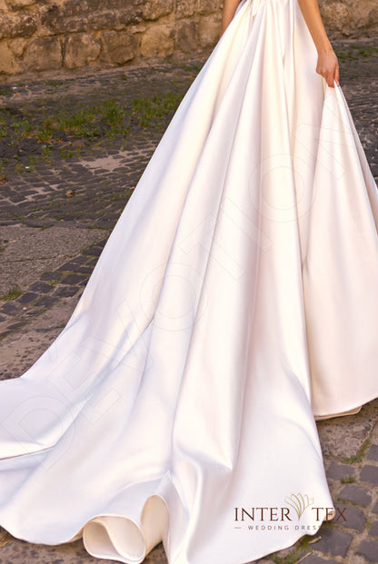 Deidr A-line Sweetheart Milk Wedding dress