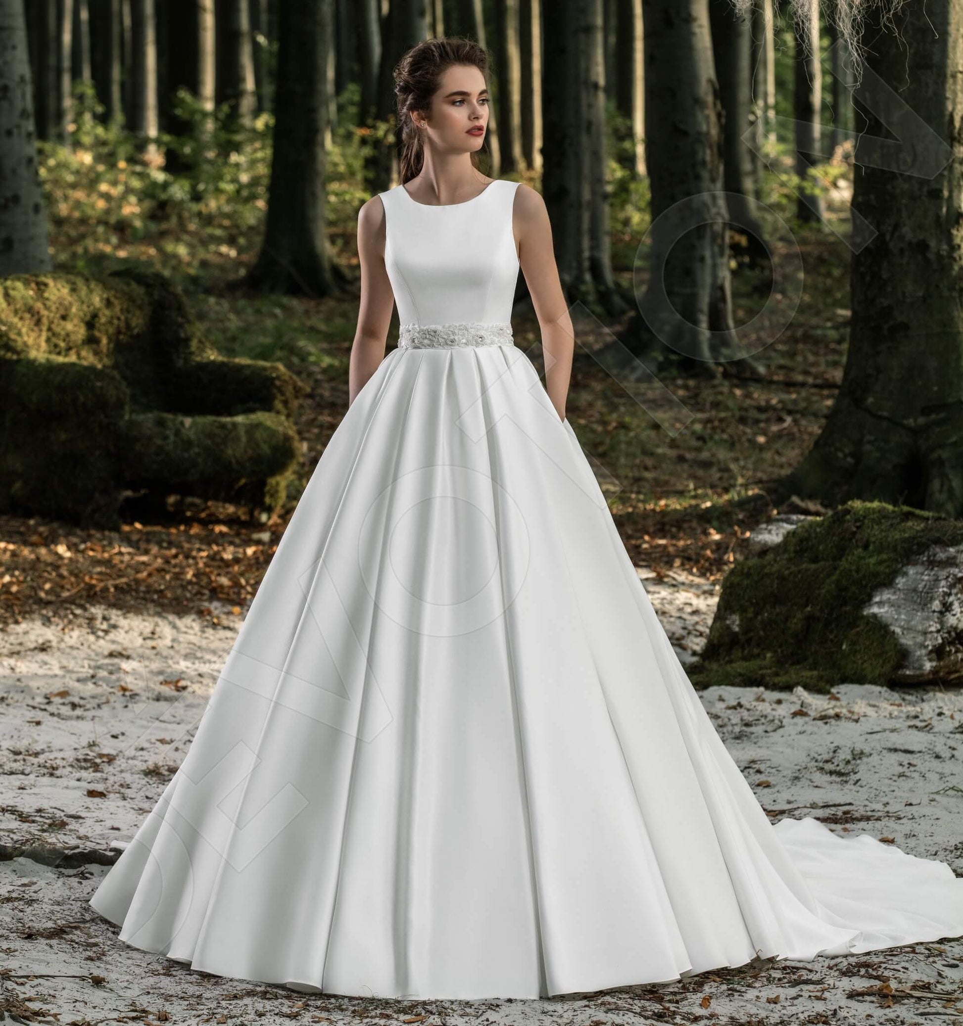 Taja A-line Scoop White Wedding dress