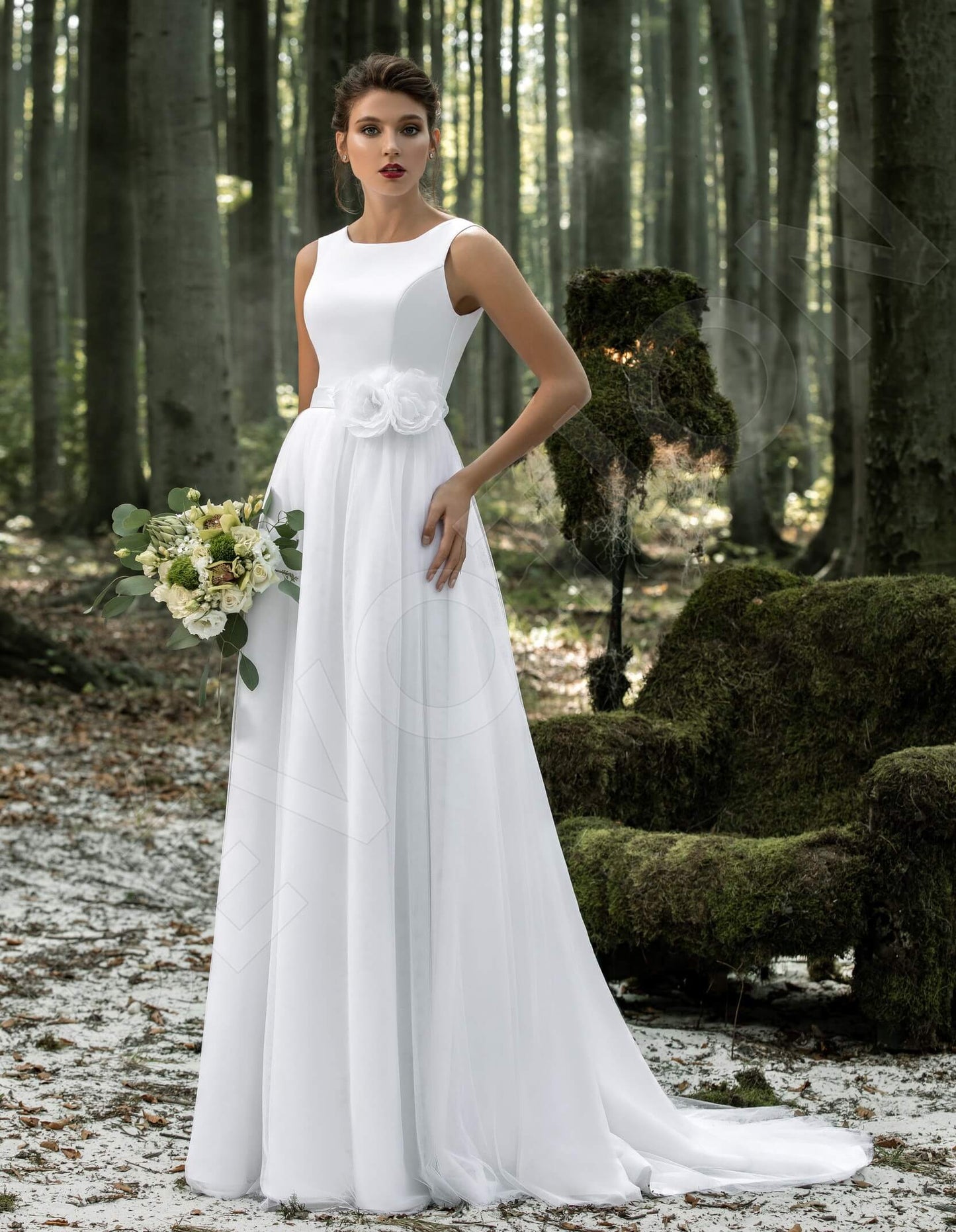 Anouki Open back A-line Sleeveless Wedding Dress Front
