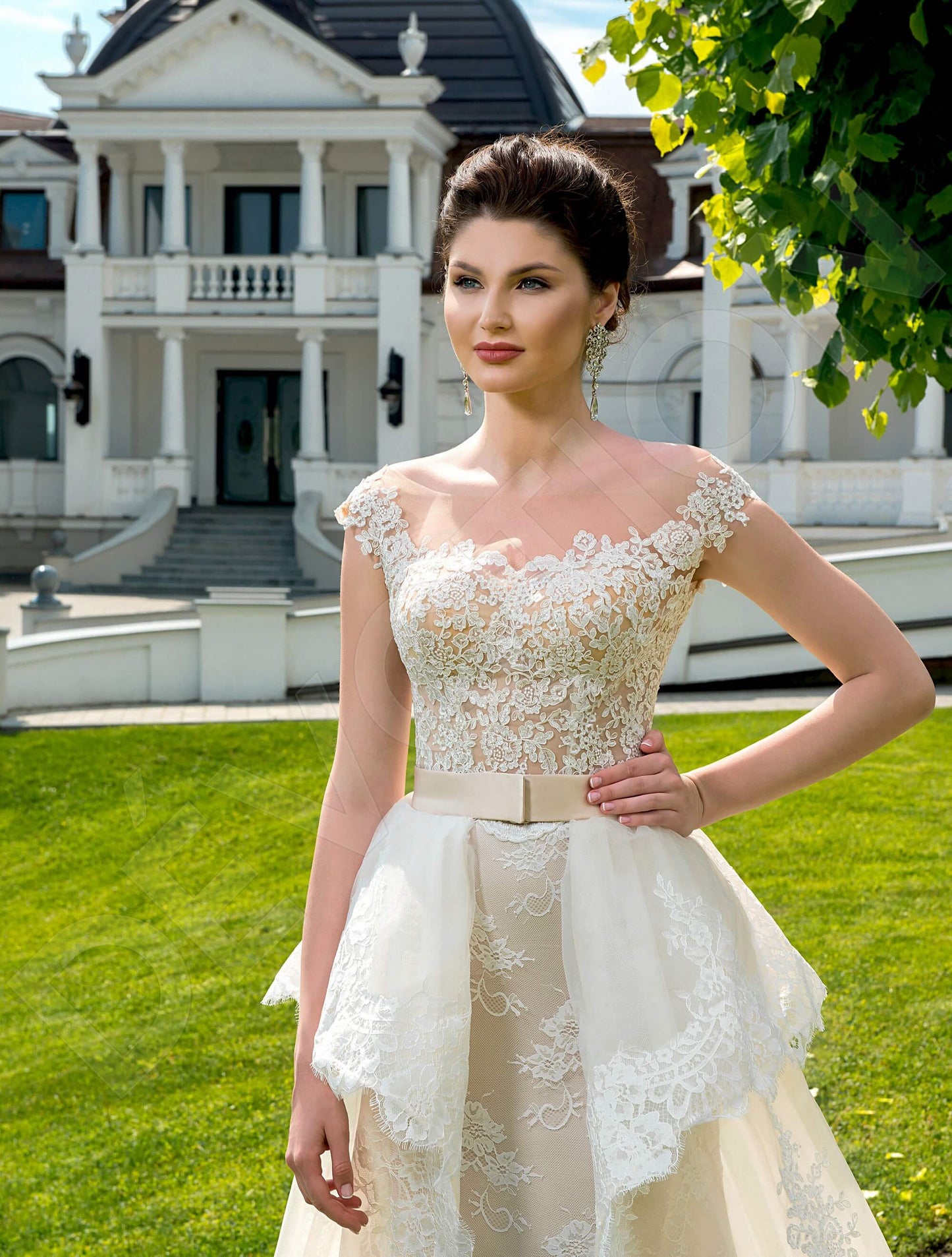 Sheyla Illusion back A-line Short/ Cap sleeve Wedding Dress 2