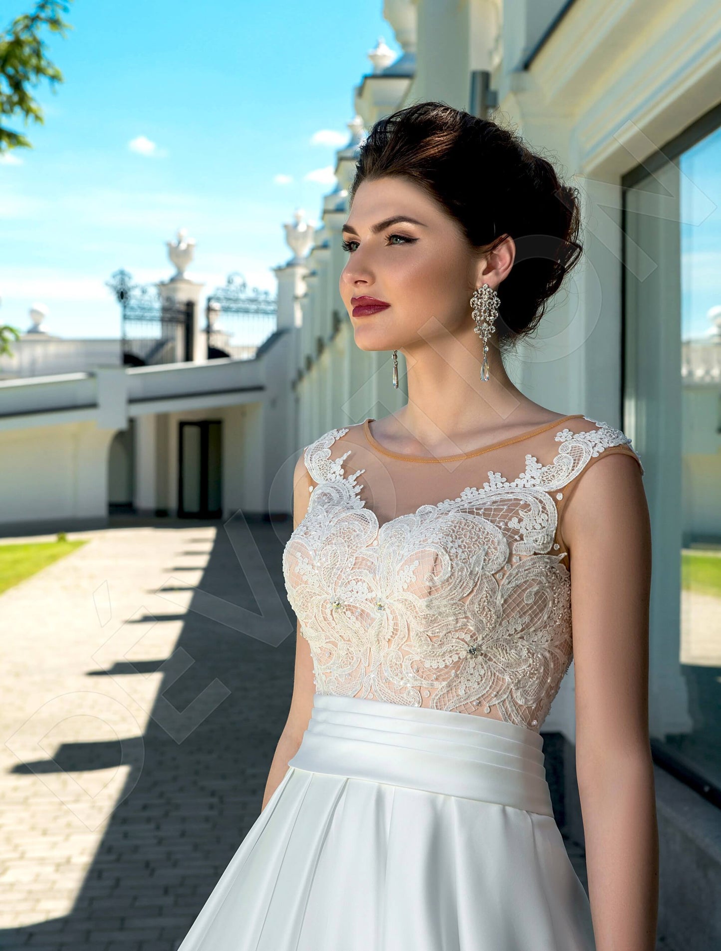 Fila Illusion back A-line Sleeveless Wedding Dress 2