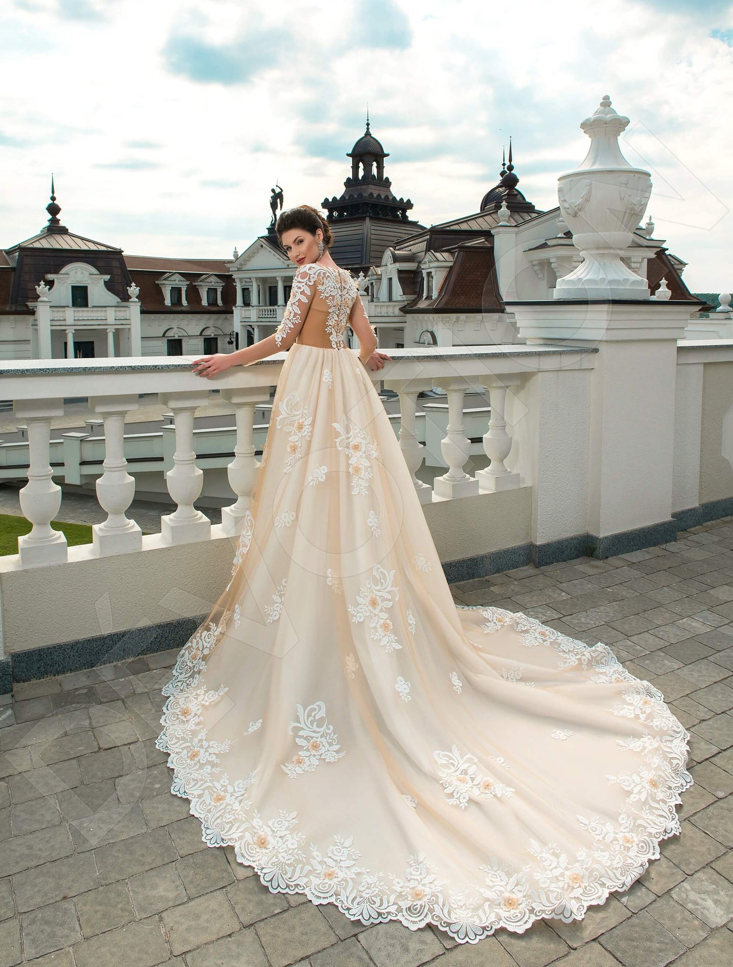 Laurentina Full back A-line 3/4 sleeve Wedding Dress Back