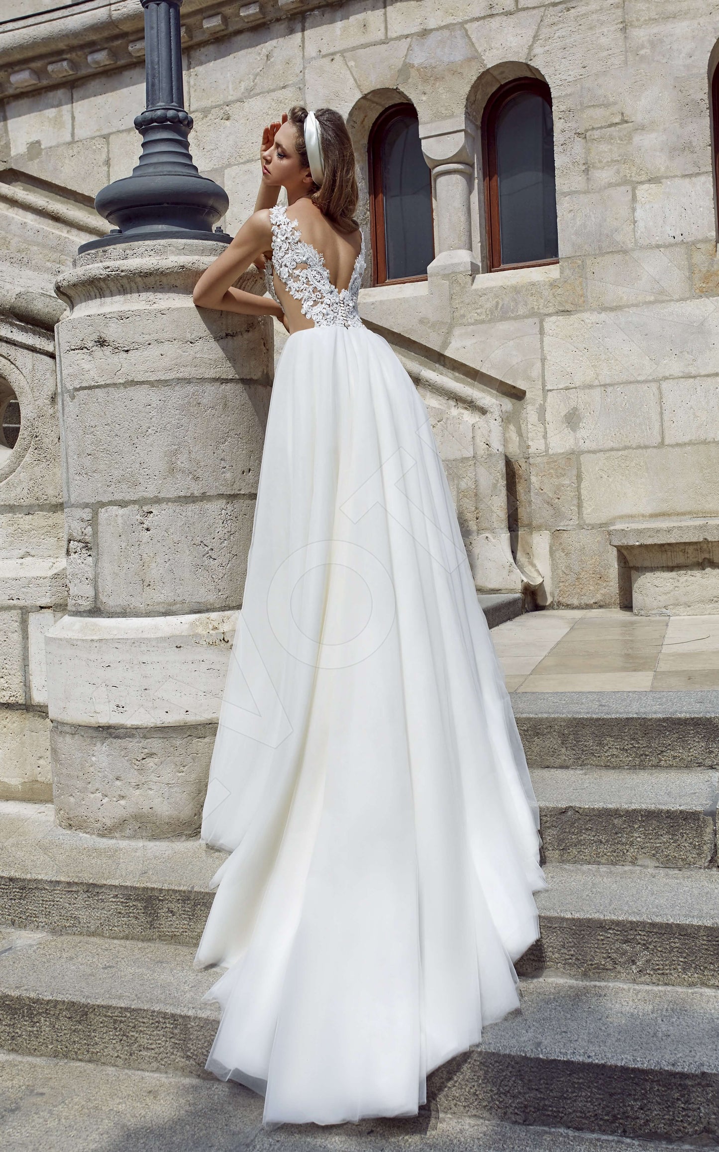 Lamelle Open back A-line Sleeveless Wedding Dress Back
