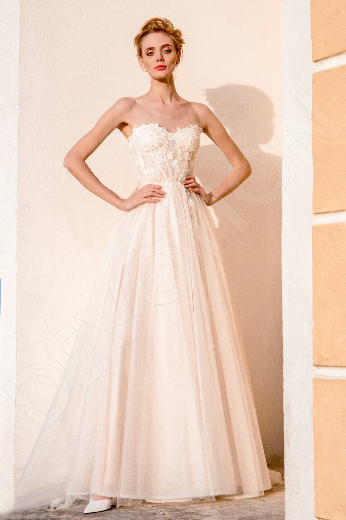 Alsy Open back A-line Sleeveless Wedding Dress Front