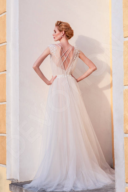 Elanis Criss cross back A-line Sleeveless Wedding Dress 2