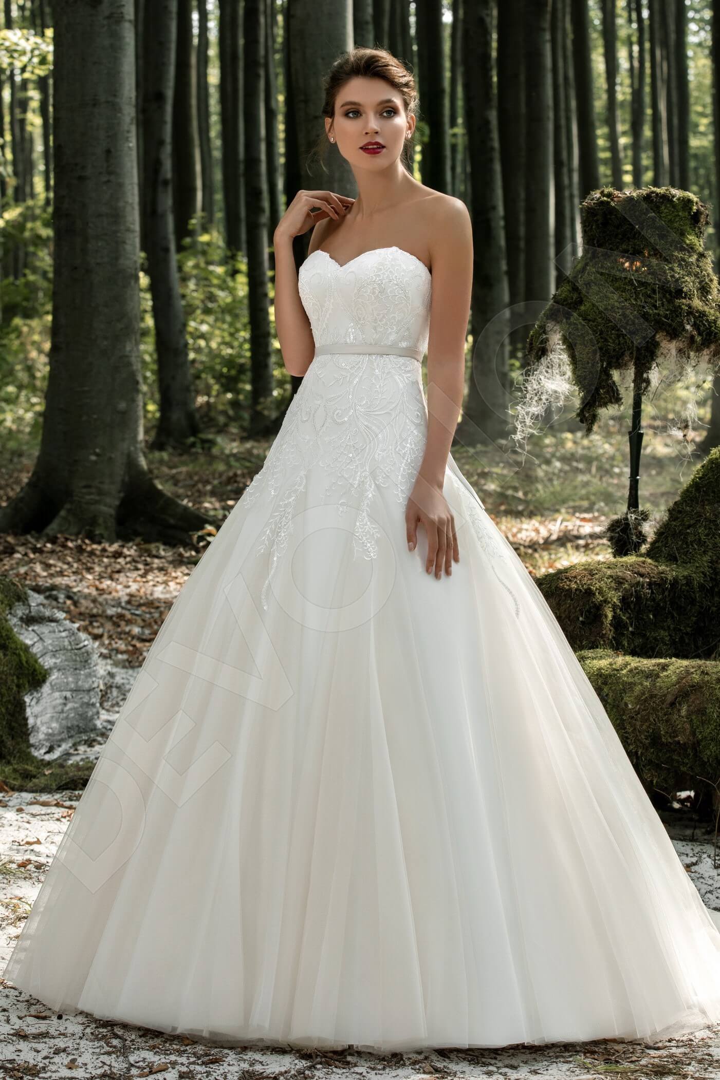 Jessamine Open back A-line Strapless Wedding Dress Front