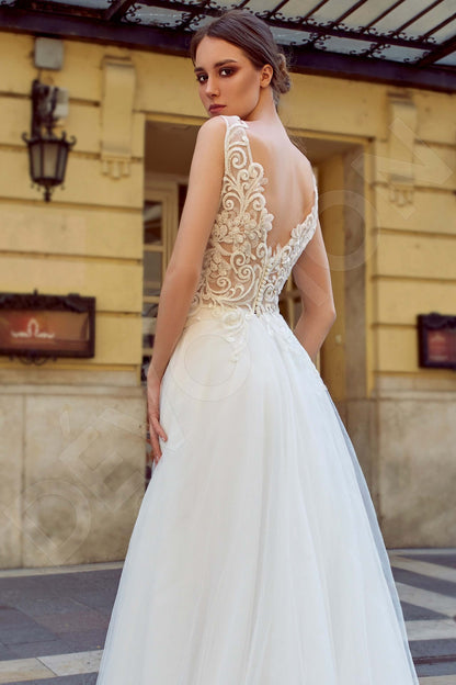 Bellaria Open back A-line Sleeveless Wedding Dress 3
