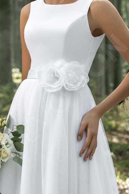Anouki Open back A-line Sleeveless Wedding Dress 4
