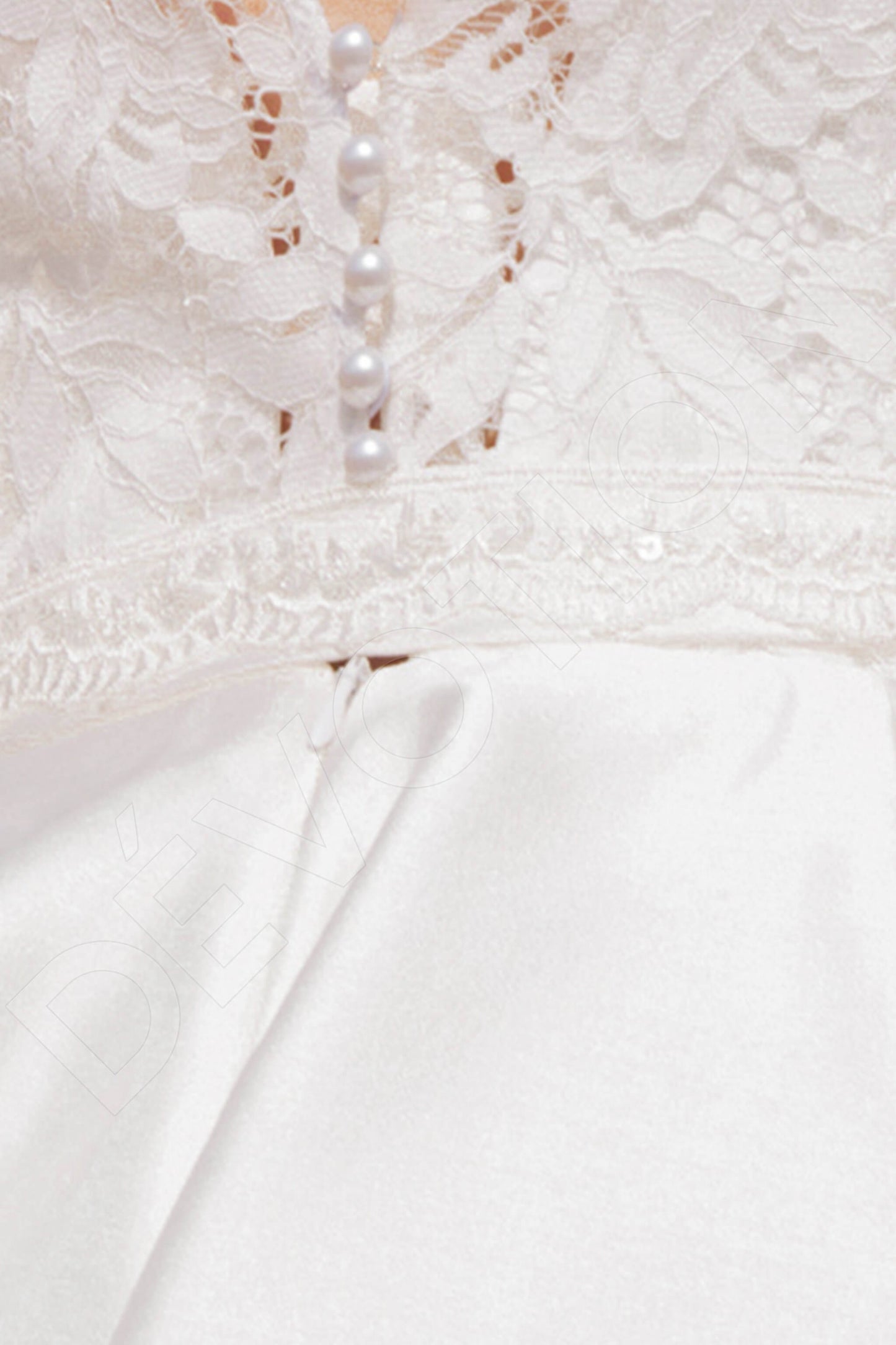 Ilma Open back A-line Short/ Cap sleeve Wedding Dress 6