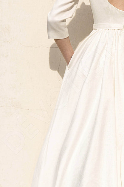 Anetta Open back A-line 3/4 sleeve Wedding Dress 5
