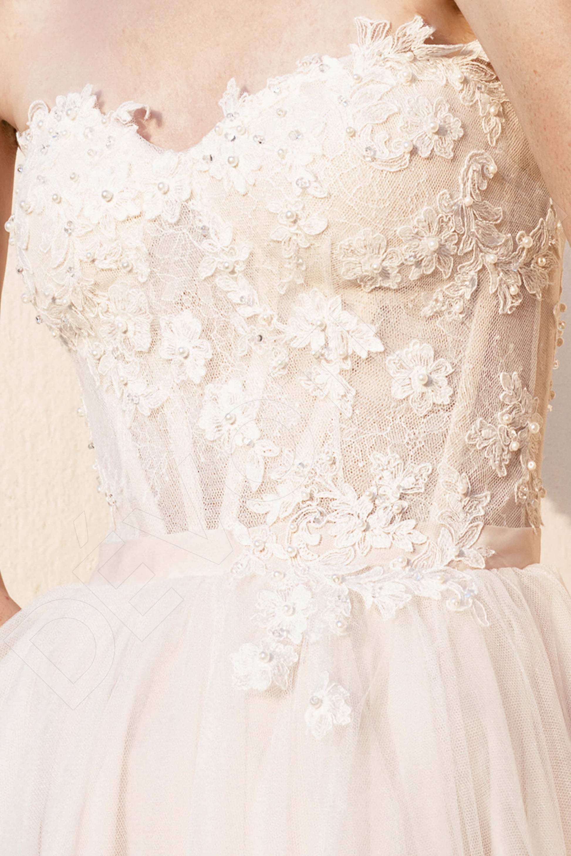 Alsy A-line Semi-Sweetheart Lightivory Wedding dress