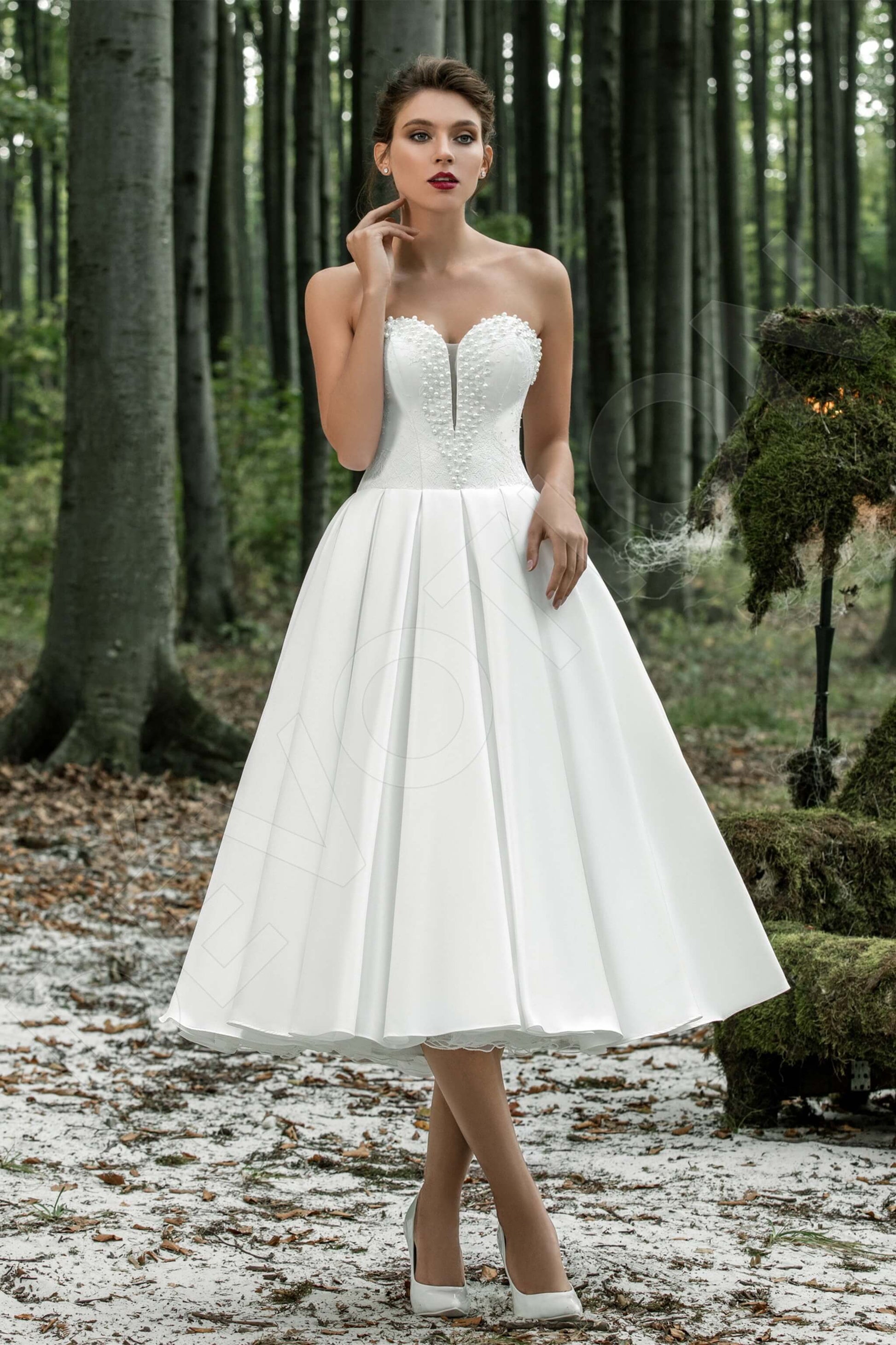 Branwen A-line Sweetheart White Wedding dress