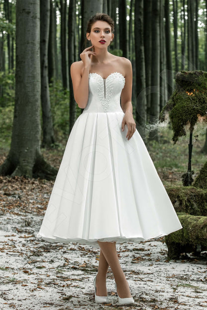 Branwen Open back A-line Strapless Wedding Dress Front