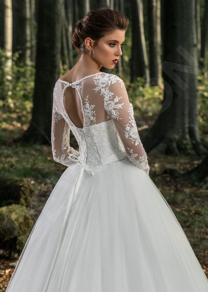 Octavia Open back Princess/Ball Gown Long sleeve Wedding Dress 3