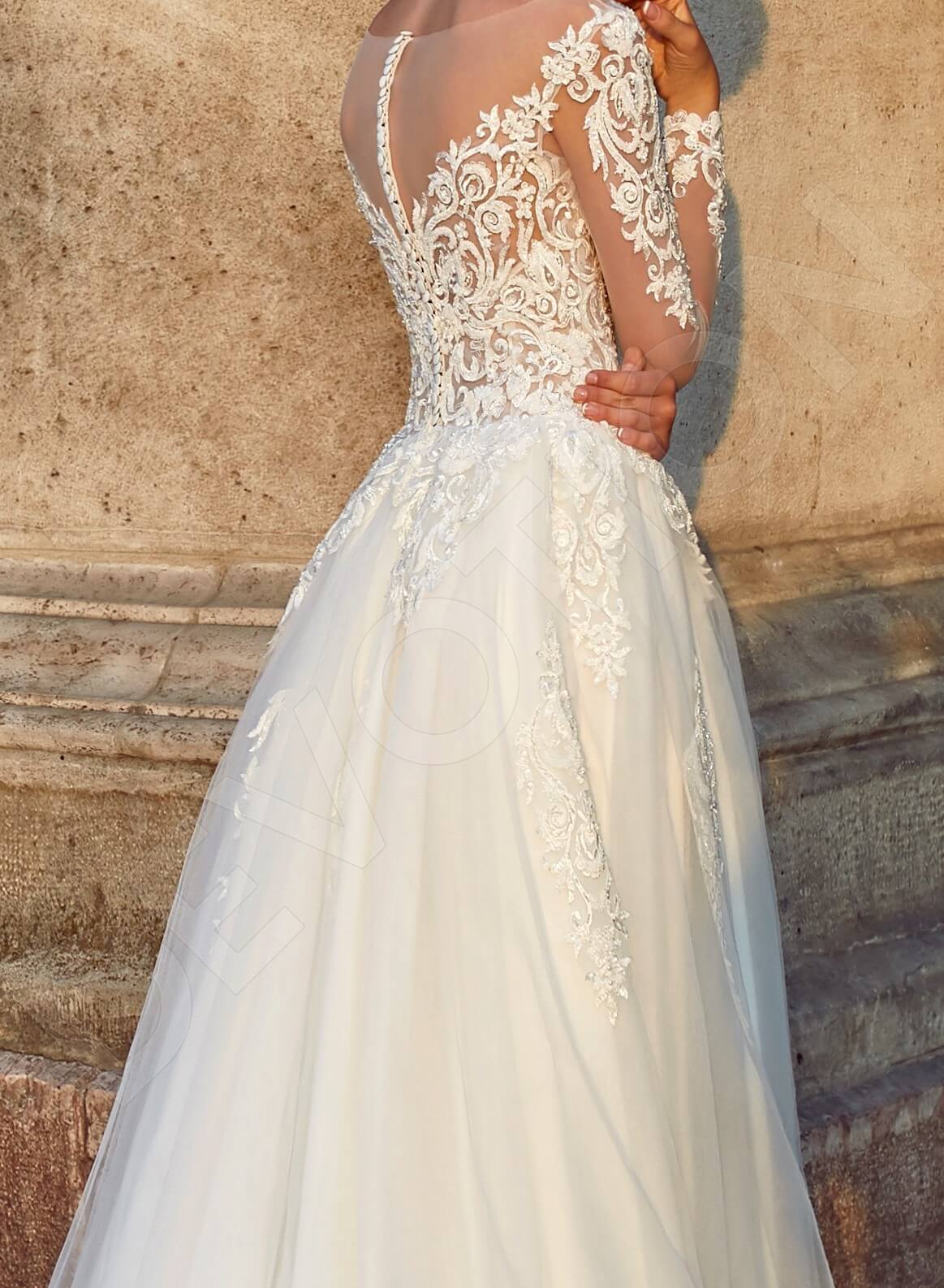Tallea Full back A-line Long sleeve Wedding Dress 3