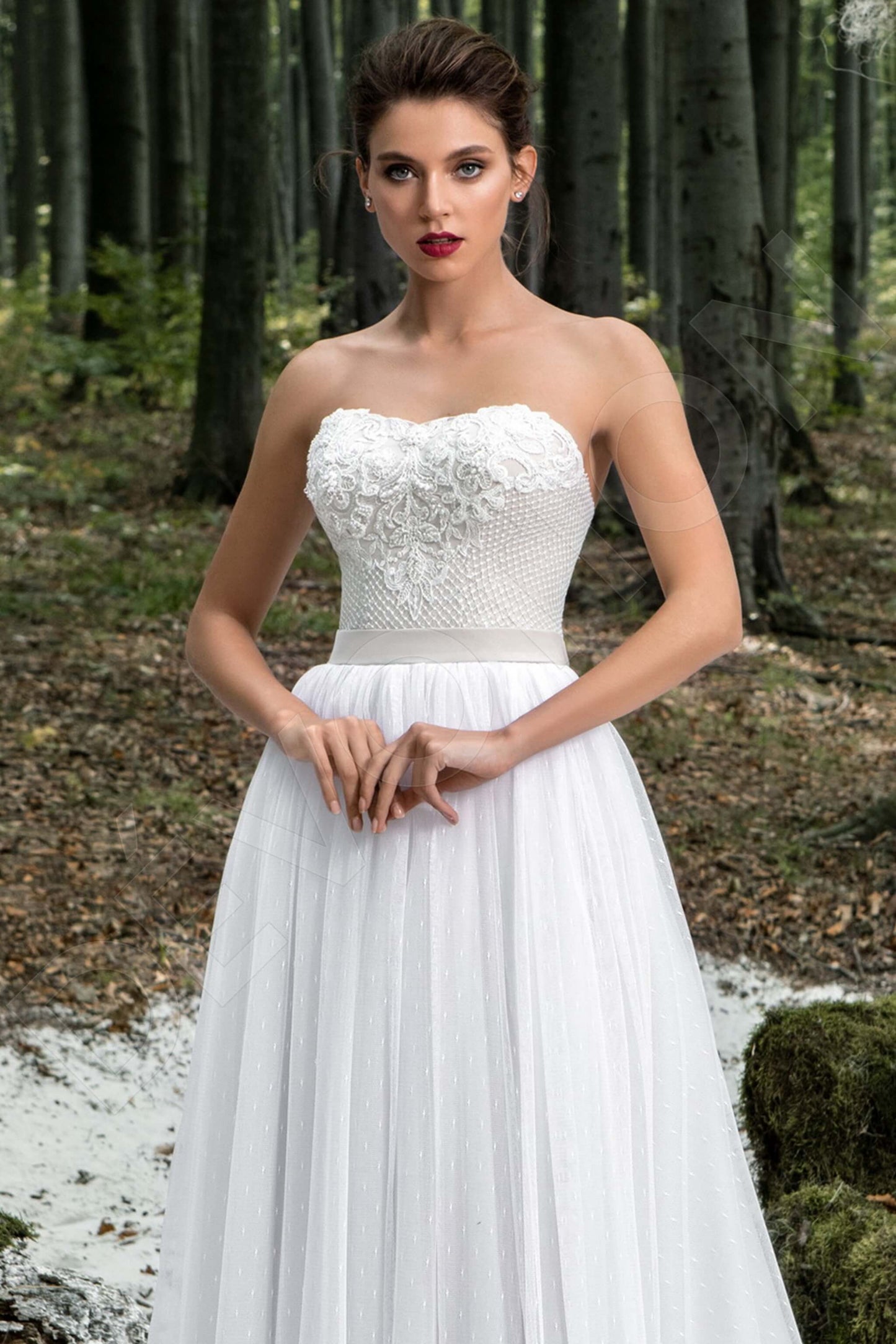 Odilla Open back A-line Strapless Wedding Dress 2
