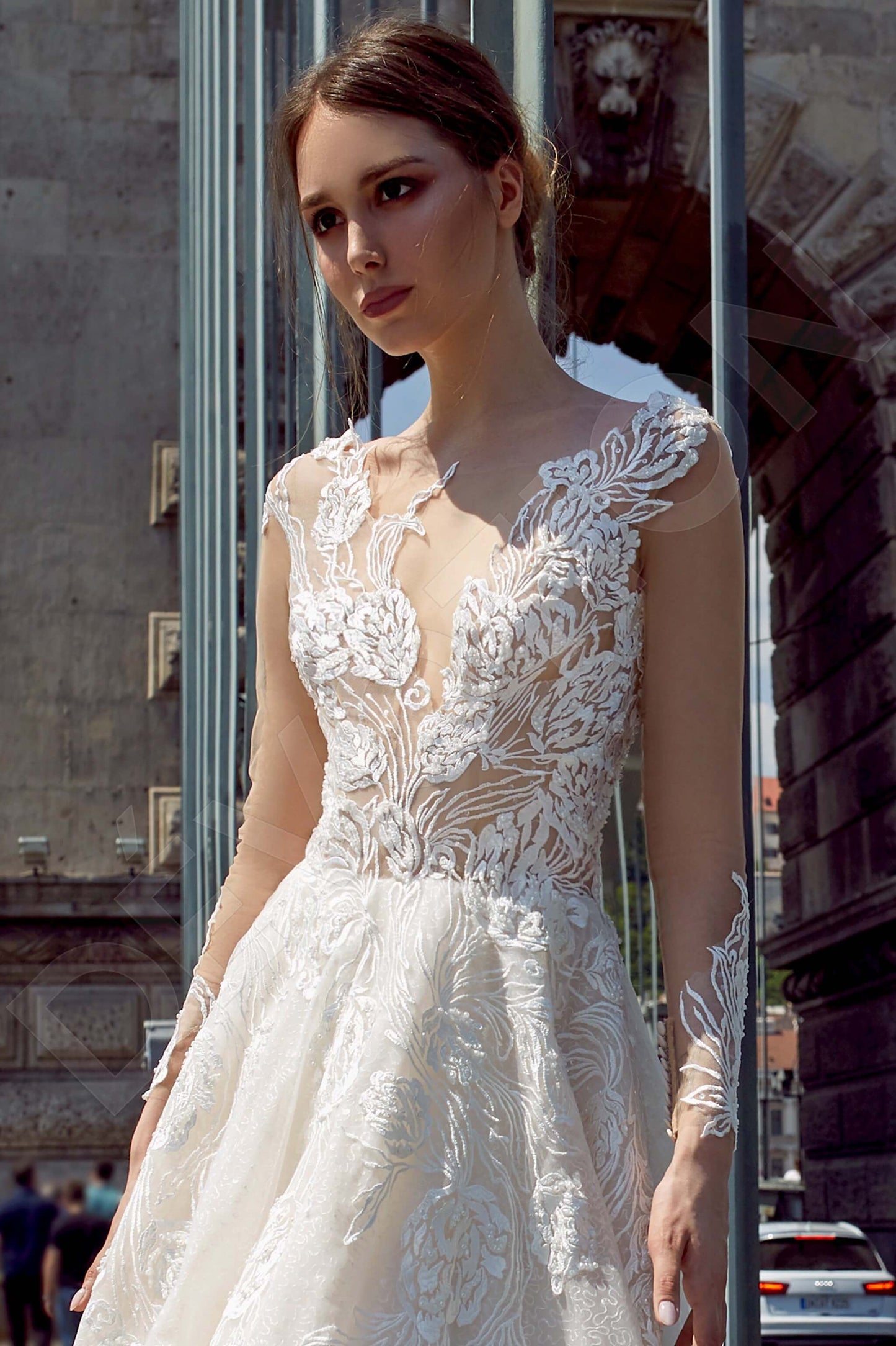 Naretta Open back A-line Long sleeve Wedding Dress 3