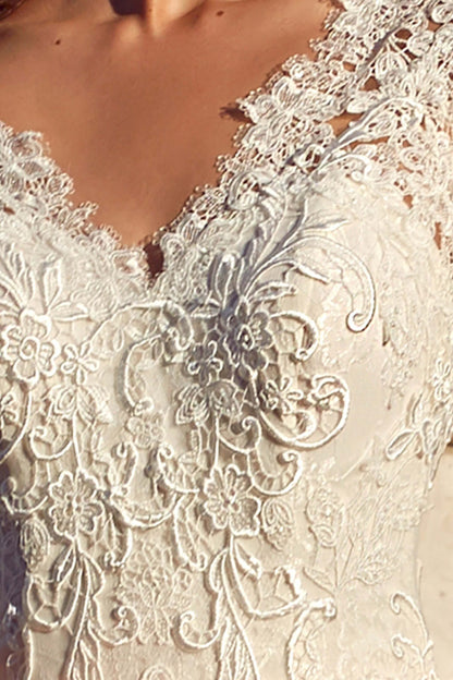 Tarinia Open back A-line Sleeveless Wedding Dress 5