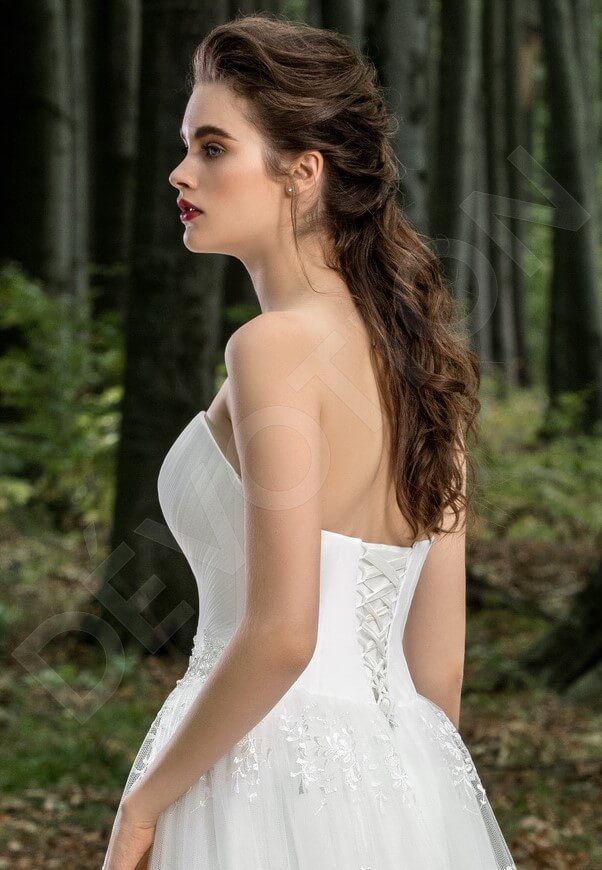 Lillie Open back A-line Strapless Wedding Dress 4