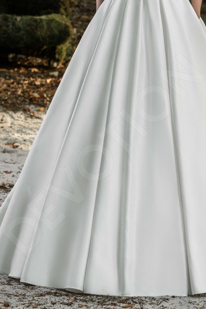 Taja Full back A-line Sleeveless Wedding Dress 5