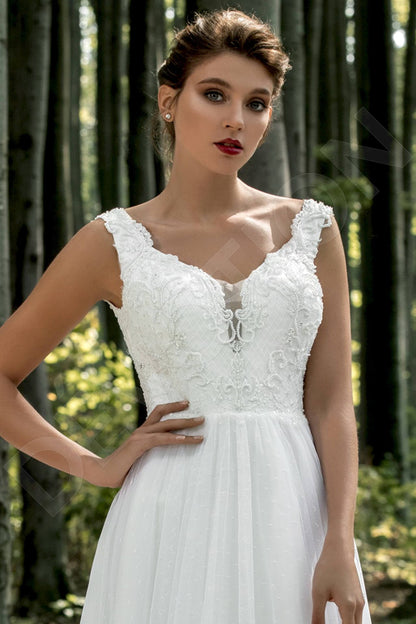 Kindra Open back A-line Sleeveless Wedding Dress 3