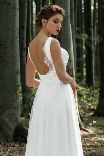 Kindra Open back A-line Sleeveless Wedding Dress 4