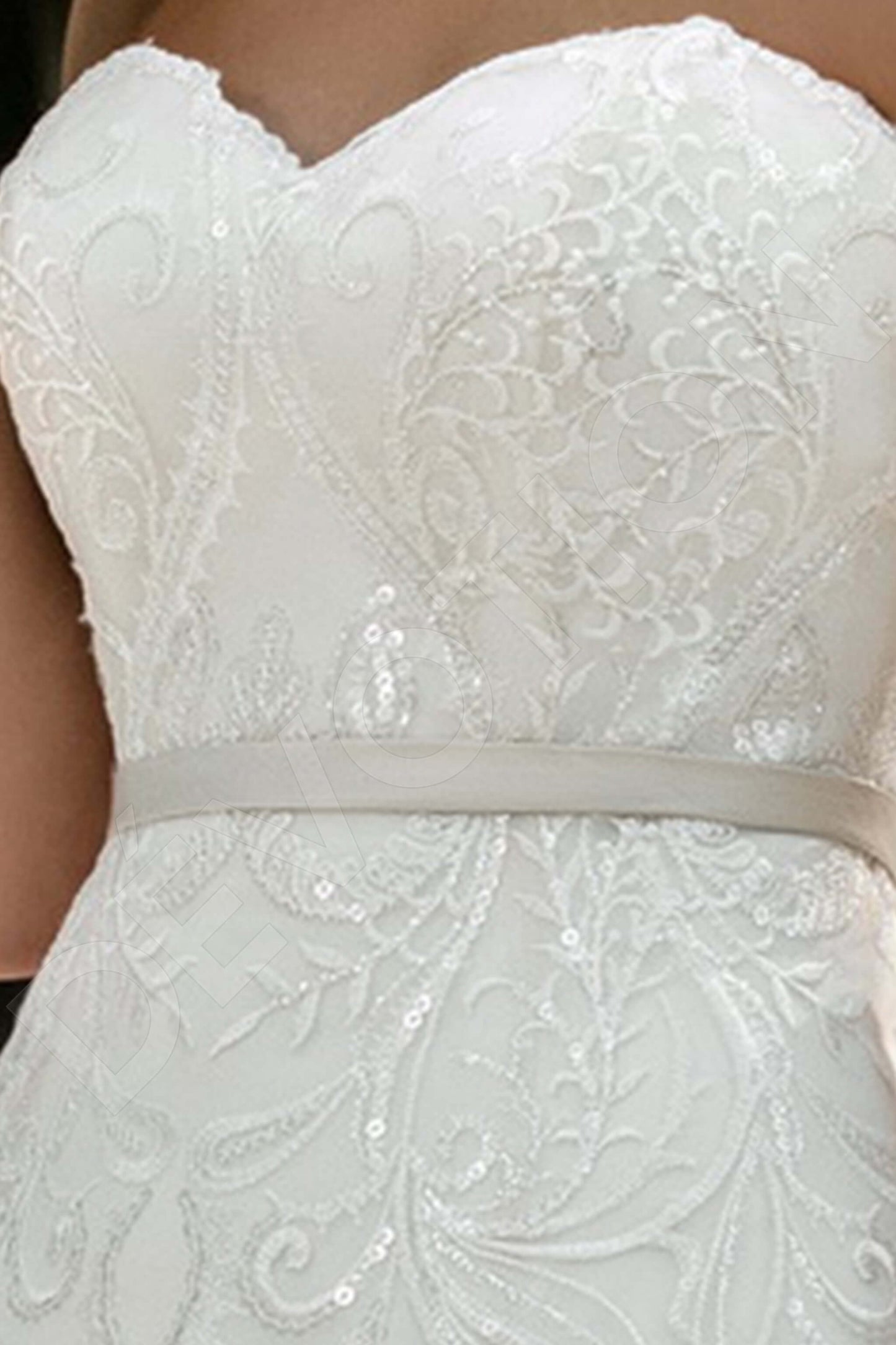 Jessamine Open back A-line Strapless Wedding Dress 5