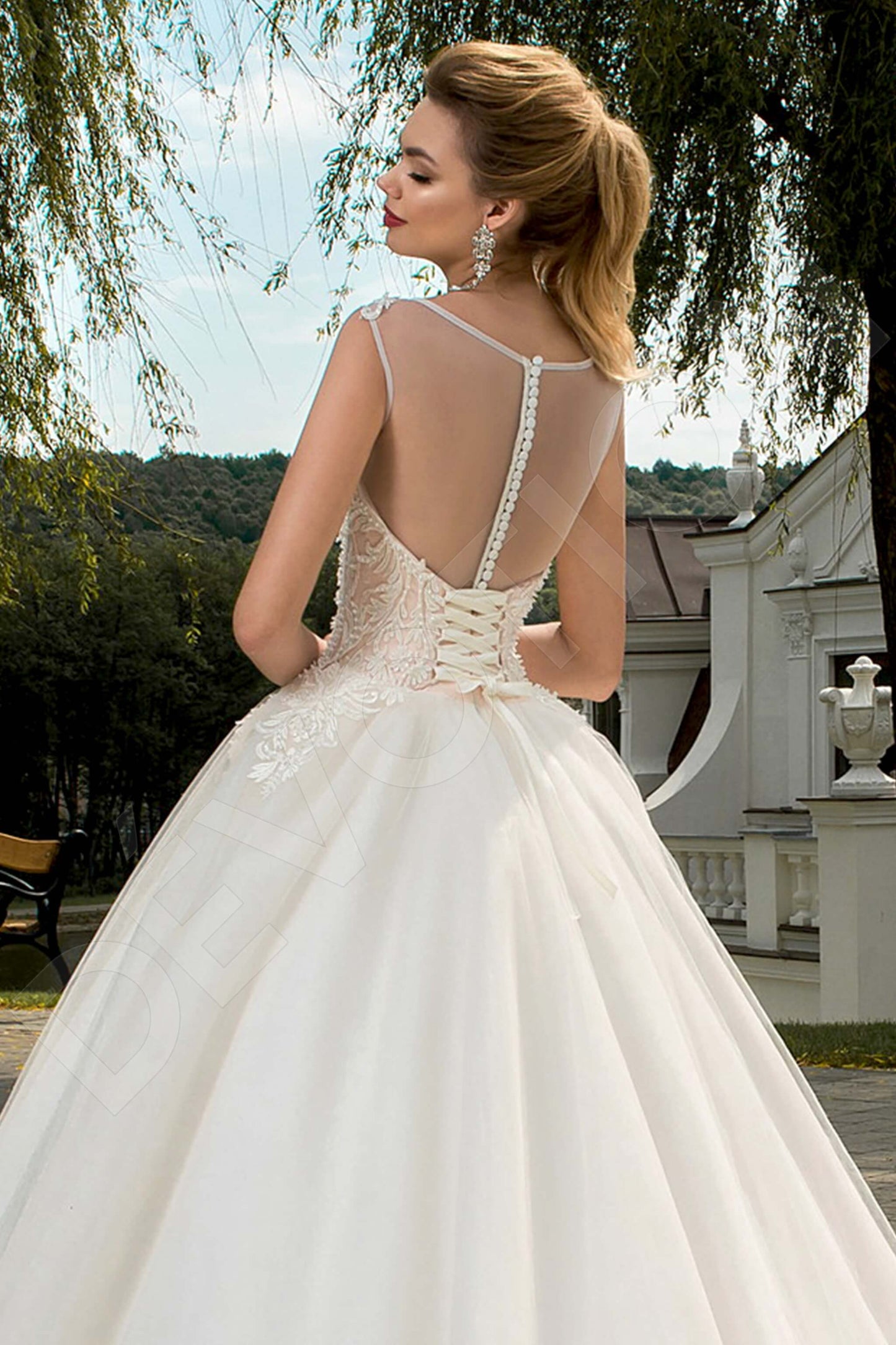 Perlita Full back Princess/Ball Gown Sleeveless Wedding Dress 4