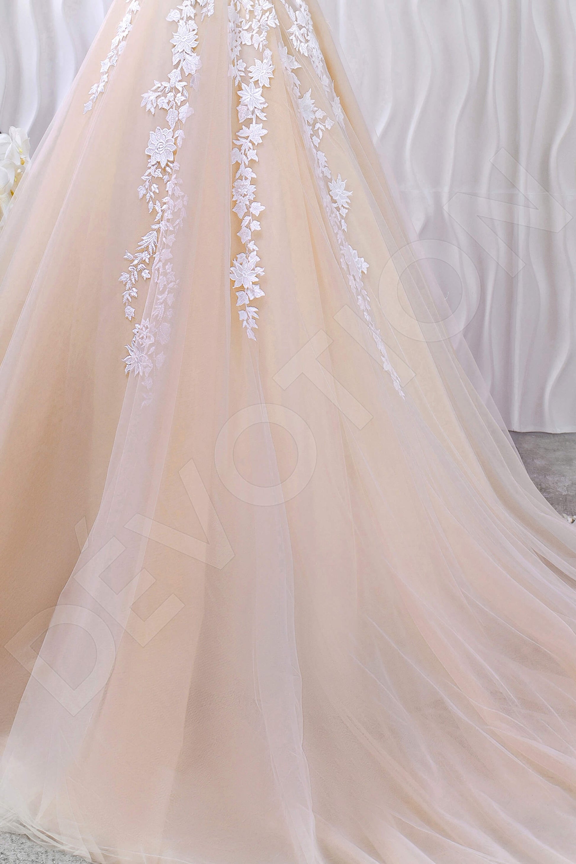 Dalma Princess/Ball Gown Illusion Peach Ivory Wedding dress