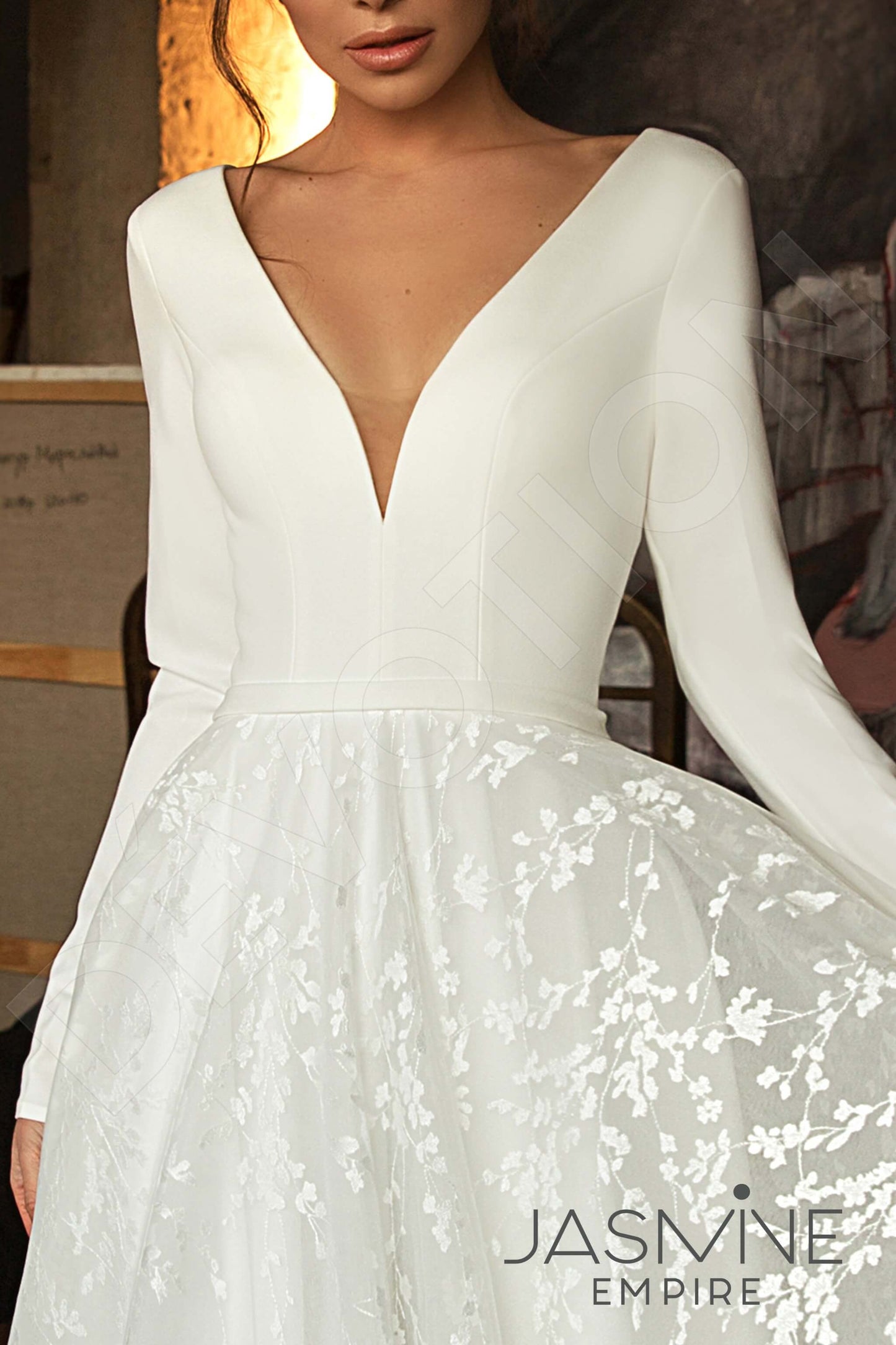 Bonna Open back A-line Long sleeve Wedding Dress 4