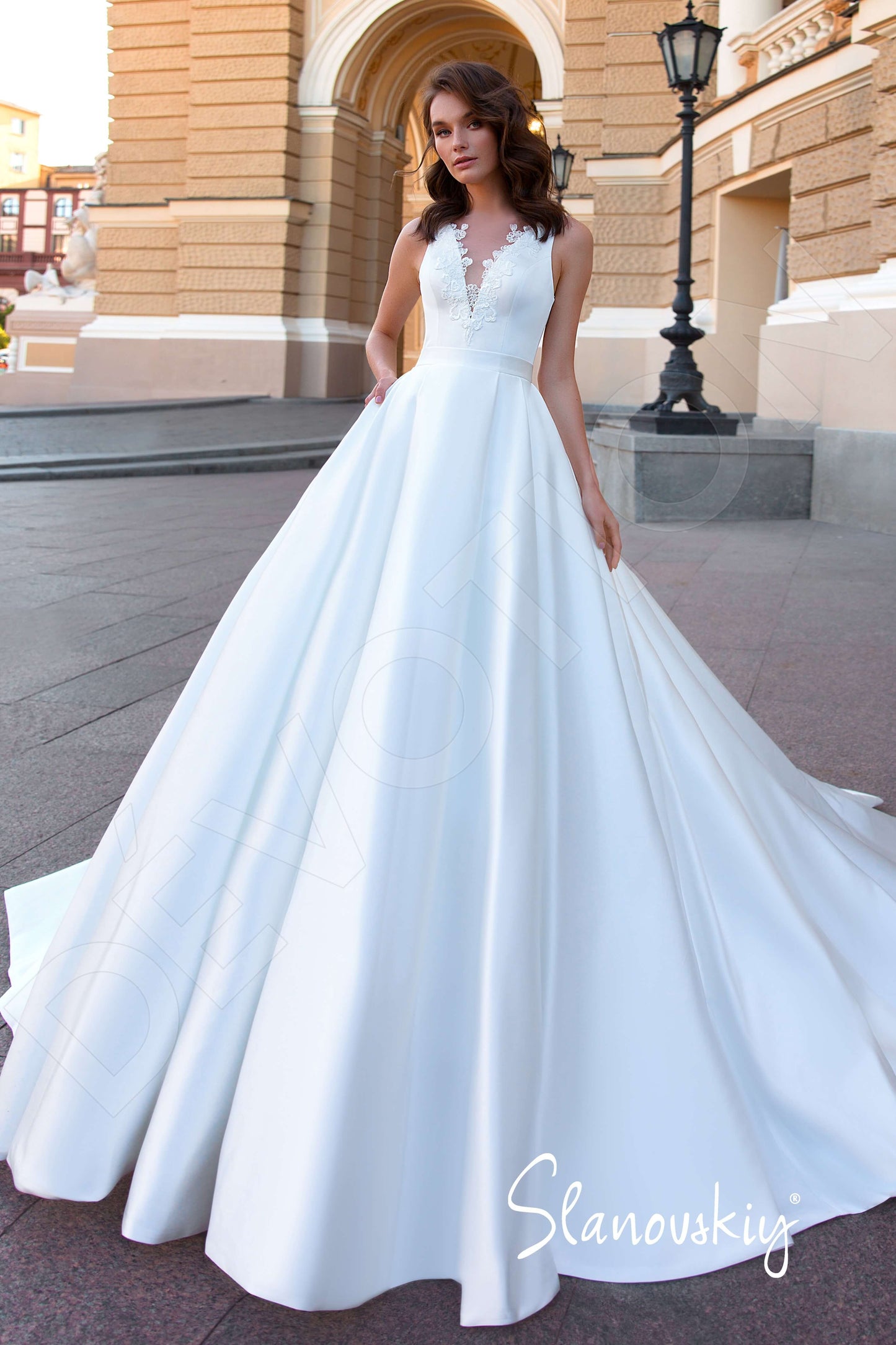 Estemiria Illusion back A-line Sleeveless Wedding Dress Front