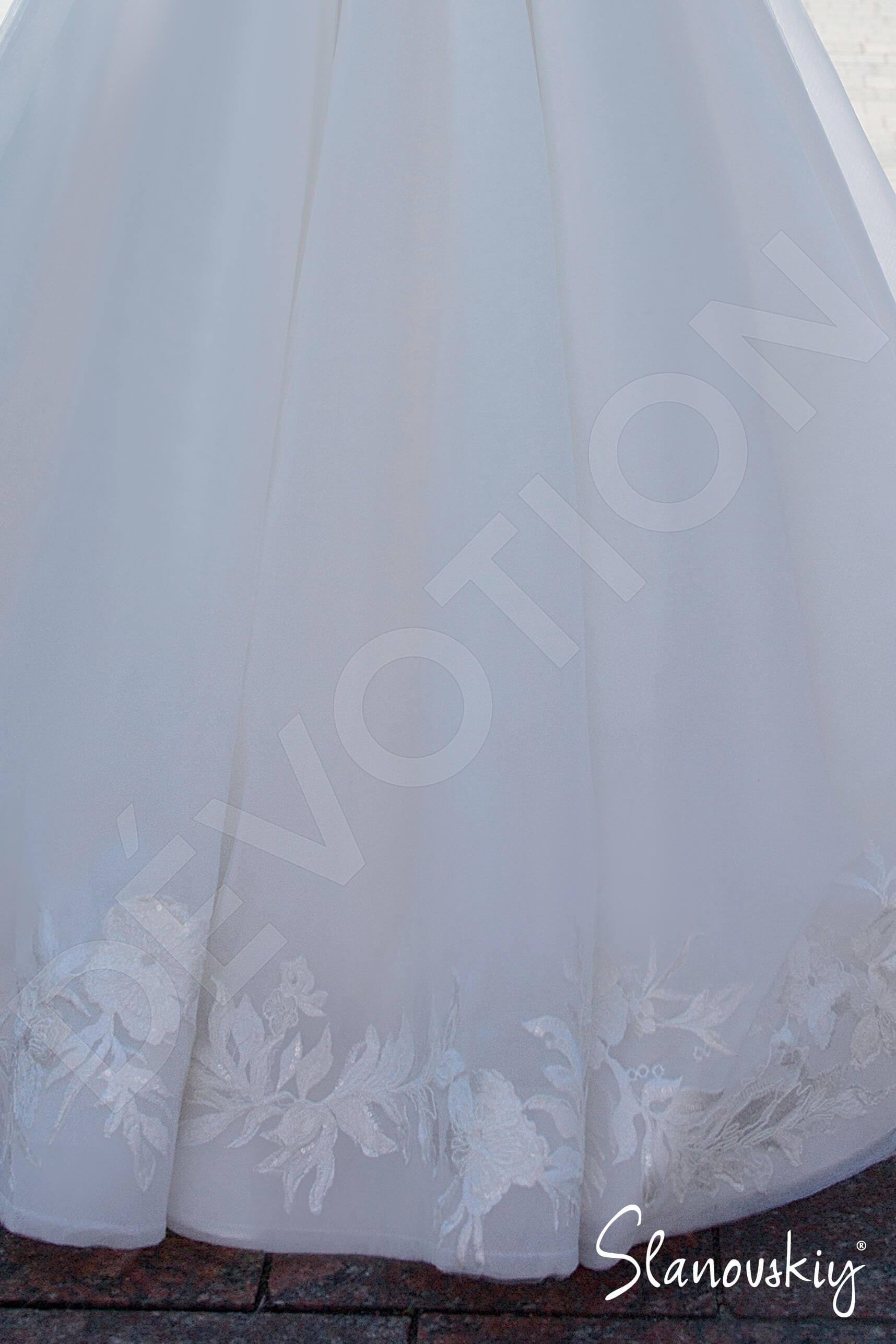 Manuela Princess/Ball Gown Illusion Ivory Milk Wedding dress
