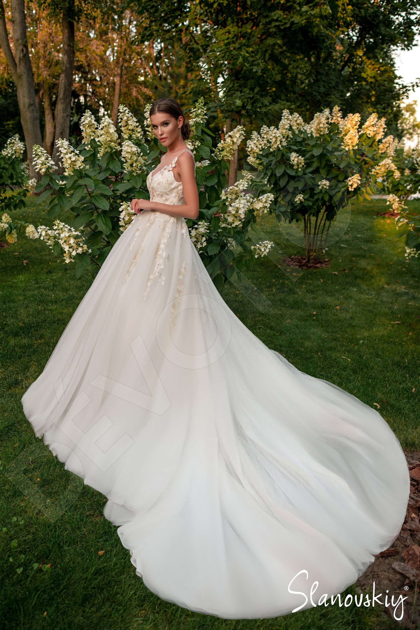 Laureen Full back A-line Sleeveless Wedding Dress 3