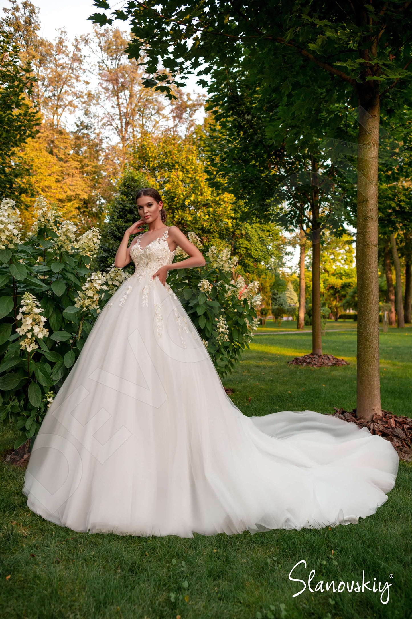 Laureen Full back A-line Sleeveless Wedding Dress 4